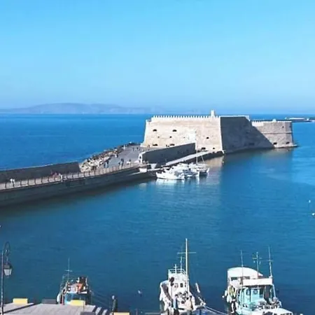 Traveller'S Nest Studio Close To Center,Port,Airport Heraklion  Exterior photo