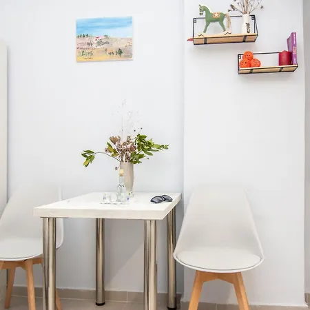 Traveller'S Nest Studio Close To Center,Port,Airport Heraklion  Exterior photo