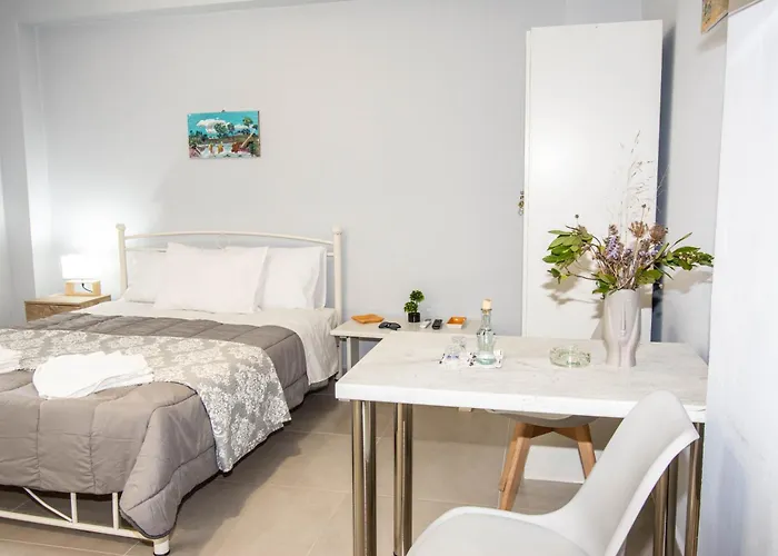 Traveller\'S Nest Studio Close To Center,Port,Airport